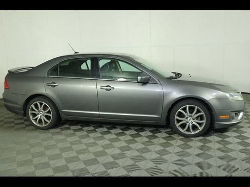 Used 2011 Ford Fusion SE w/ 202A Rapid Spec Order Code FWD image 5