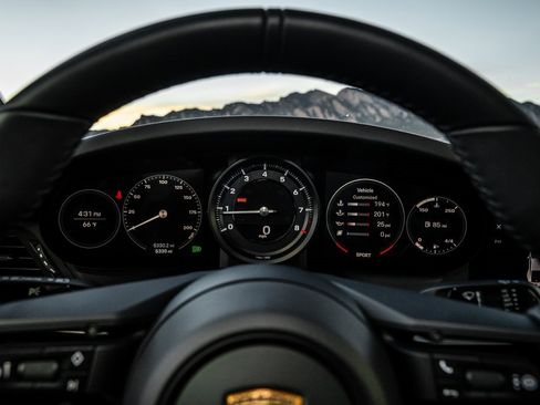 Used 2024 Porsche 911 Carrera S image 20