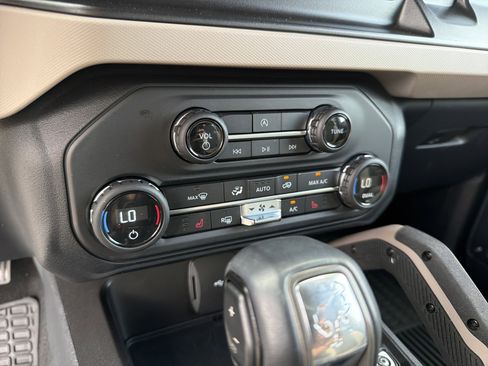 Used 2021 Ford Bronco Big Bend AWD/4WD image 7