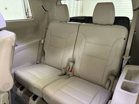 Certified 2020 GMC Acadia Denali w/ Denali Ultimate Package AWD/4WD image 18
