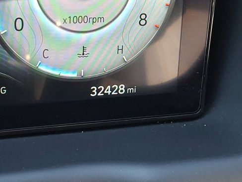 Certified 2023 Hyundai Tucson Limited w/ Cargo Package image 21