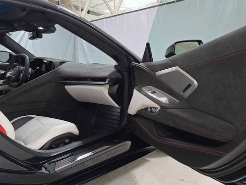 Used 2023 Chevrolet Corvette Stingray Premium Cpe image 10