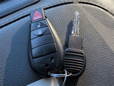 Used 2018 RAM 1500 Express w/ Express Value Package image 30