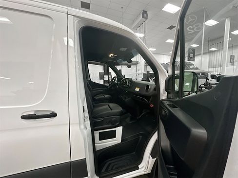 Certified 2025 Mercedes-Benz Sprinter 2500 image 26