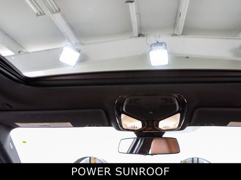 Used 2021 BMW 330i Sedan image 21