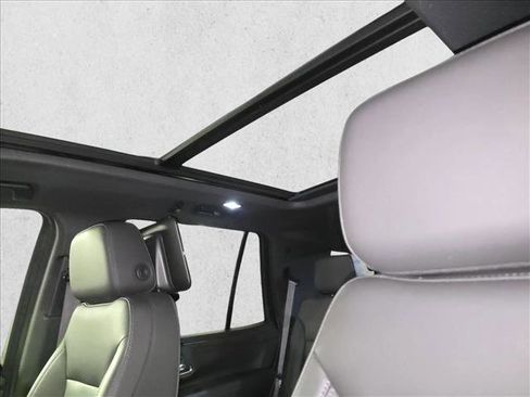 Used 2022 Chevrolet Tahoe LT w/ LT Signature Plus Package image 30