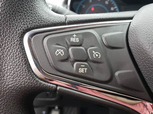 Used 2017 Chevrolet Cruze LT w/ Convenience Package FWD image 20