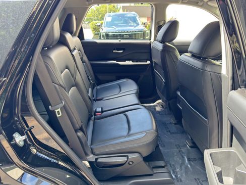 Used 2022 Nissan Pathfinder SL FWD image 38