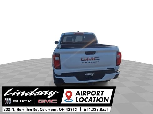 New 2025 GMC Canyon Elevation w/ Convenience Package image 9