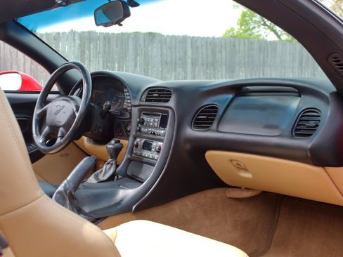 Used 1999 Chevrolet Corvette Convertible w/ Memory Pkg RWD image 47