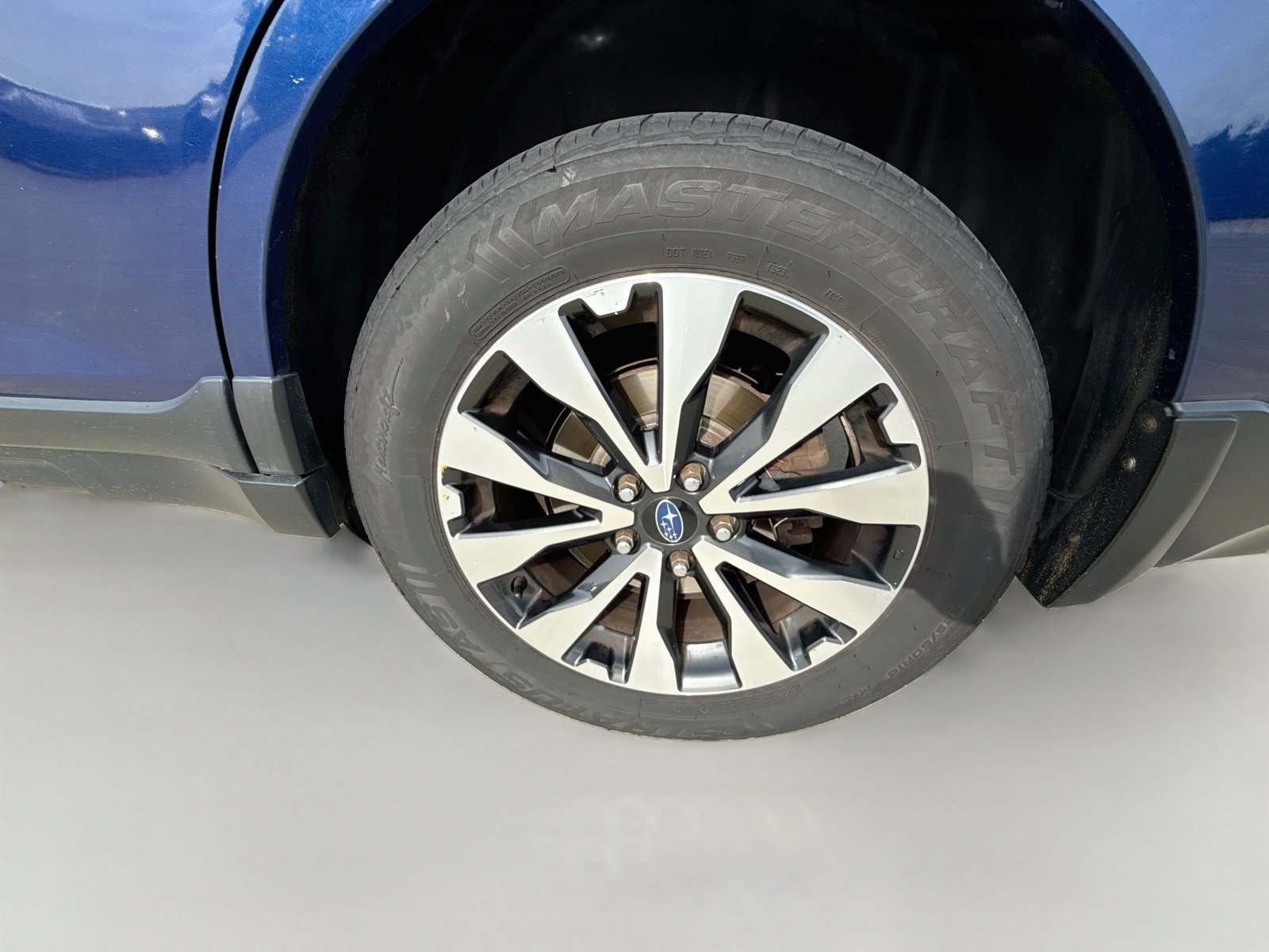 Used 2015 Subaru Outback 2.5i Limited AWD/4WD image 9