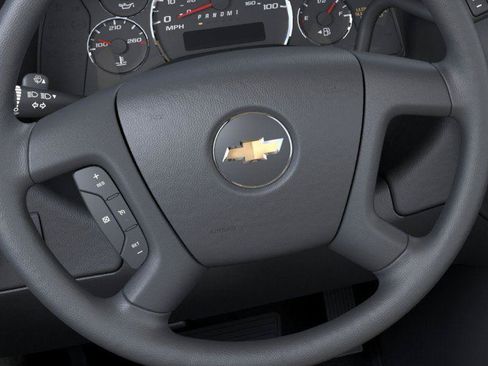 New 2026 Chevrolet Express 4500 w/ Power Convenience Package RWD image 19