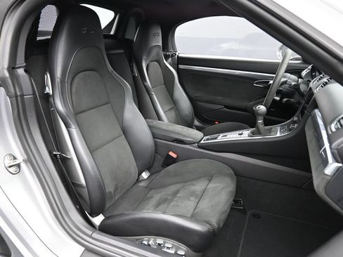 Certified 2021 Porsche 718 Boxster GTS RWD image 25