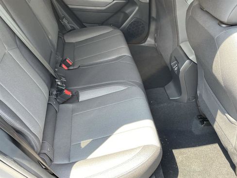 Used 2025 Subaru Crosstrek 2.0i Premium image 17