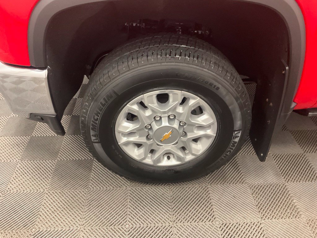 Used 2022 Chevrolet Silverado 3500 LT AWD/4WD image 8