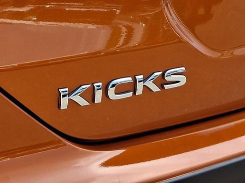 Used 2024 Nissan Kicks SV FWD image 32