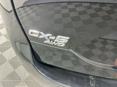 Used 2017 MAZDA CX-5 Touring w/ Preferred Equipment Package AWD/4WD image 19