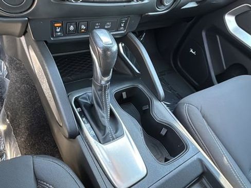 Used 2024 Nissan Frontier SV w/ SV Convenience Package image 29