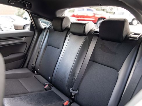 Used 2025 Honda Civic Sport image 31