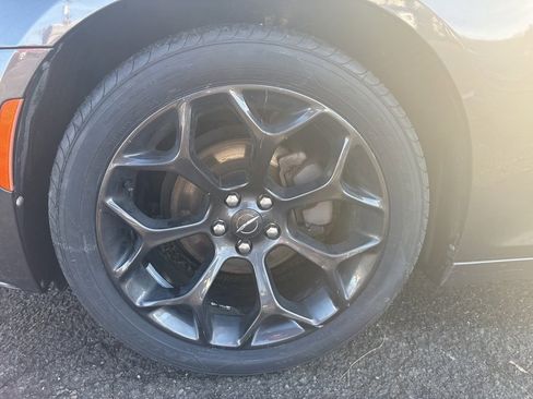 Used 2020 Chrysler 300 S image 9