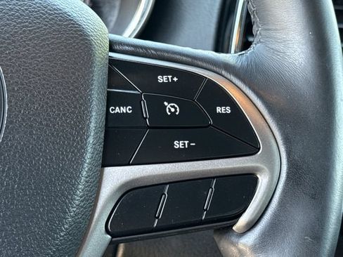 Used 2019 Jeep Grand Cherokee Limited RWD image 42