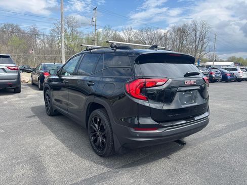 Used 2019 GMC Terrain SLE w/ Driver Convenience Package AWD/4WD image 4