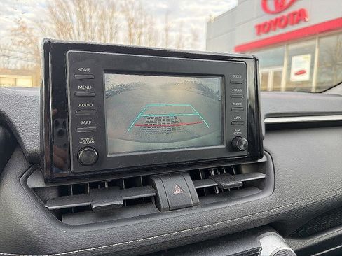 Used 2019 Toyota RAV4 XLE w/ Convenience Package image 23