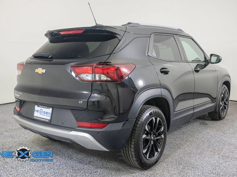 Used 2021 Chevrolet TrailBlazer LT w/ Convenience Package FWD image 8
