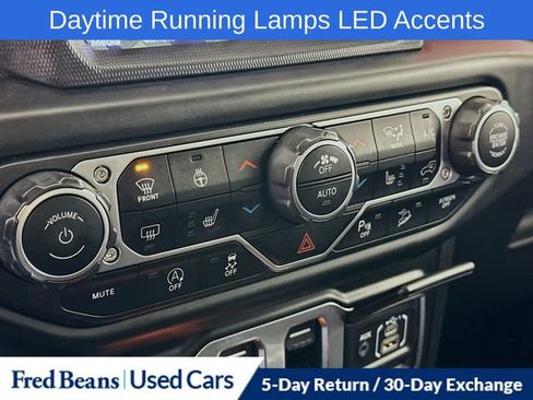 Used 2020 Jeep Wrangler Rubicon w/ Steel Bumper Group image 18