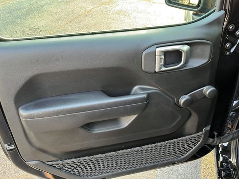 Used 2023 Jeep Wrangler Sport image 15