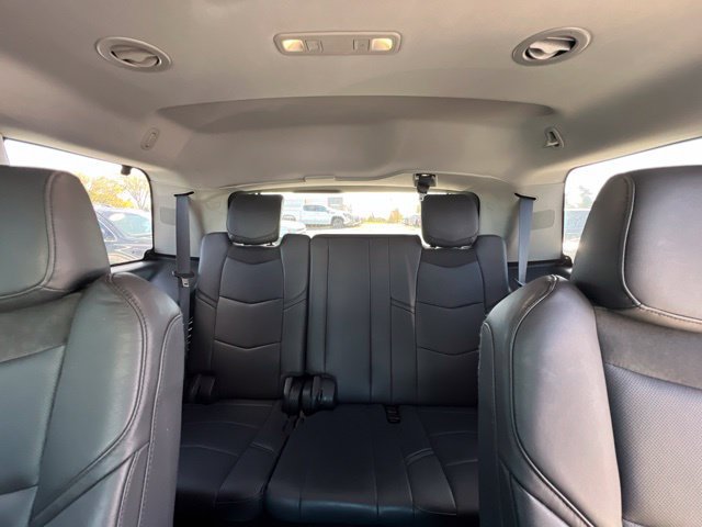 Used 2019 Cadillac Escalade Luxury AWD/4WD image 20