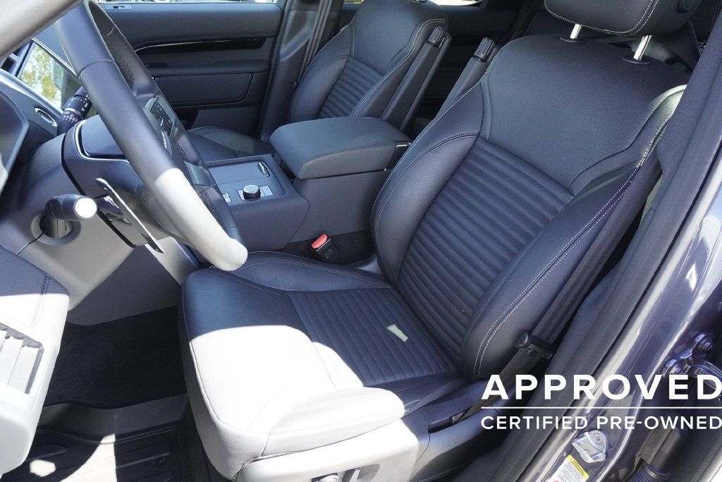 Used 2025 Land Rover Discovery S AWD/4WD image 20