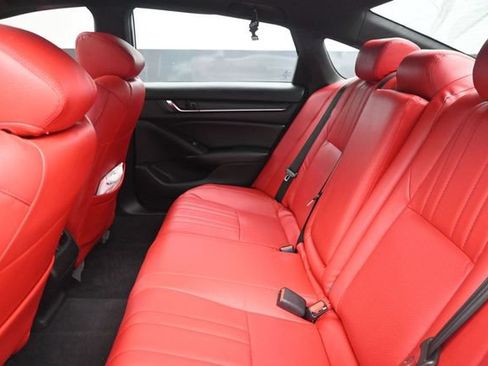 Used 2019 Honda Accord Sport image 19
