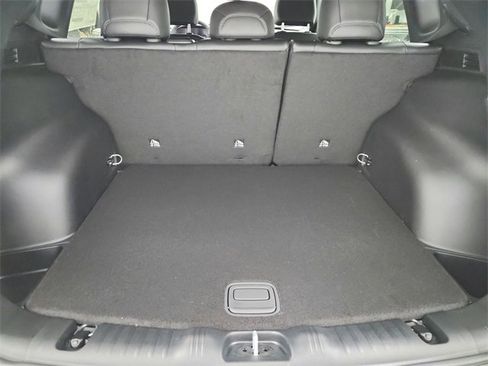 New 2026 Jeep Compass Latitude image 38