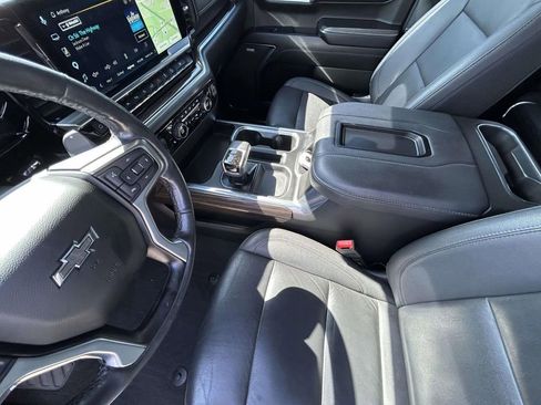 Used 2022 Chevrolet Silverado 1500 LT Trail Boss w/ LT Trail Boss Premium Package AWD/4WD image 10