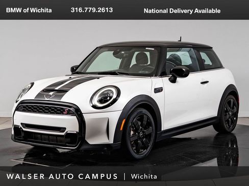Used 2024 MINI Cooper S w/ Signature Upholstery Package FWD image 1