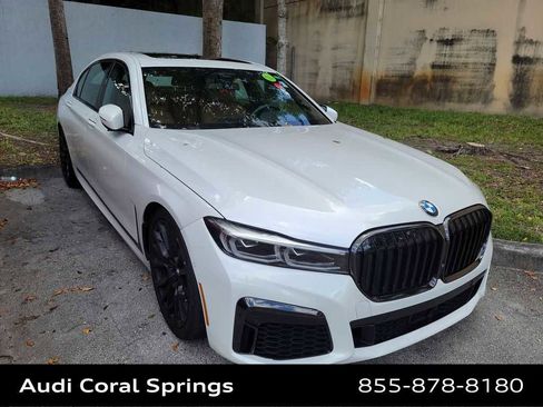 Used 2020 BMW 740i w/ M Sport Package RWD image 16