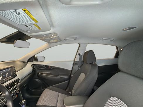 Used 2021 Hyundai Kona SEL FWD image 32