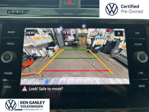 Certified 2023 Volkswagen Tiguan SE w/ Panoramic Sunroof Package AWD/4WD image 23
