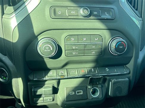 Used 2024 Chevrolet Silverado 2500 Custom w/ Custom Value Package image 21