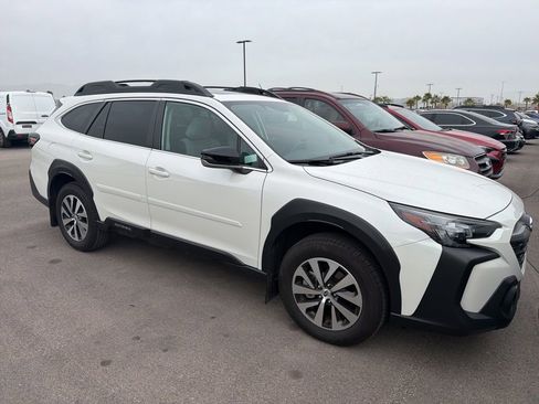 Used 2025 Subaru Outback Premium w/ Popular Package #1A image 8