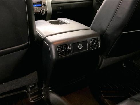 Used 2018 Toyota Tundra Platinum AWD/4WD image 11