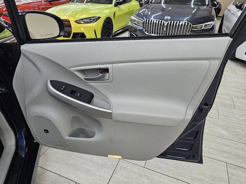 Used 2013 Toyota Prius Four image 37