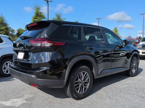 Used 2024 Nissan Rogue S AWD/4WD image 4