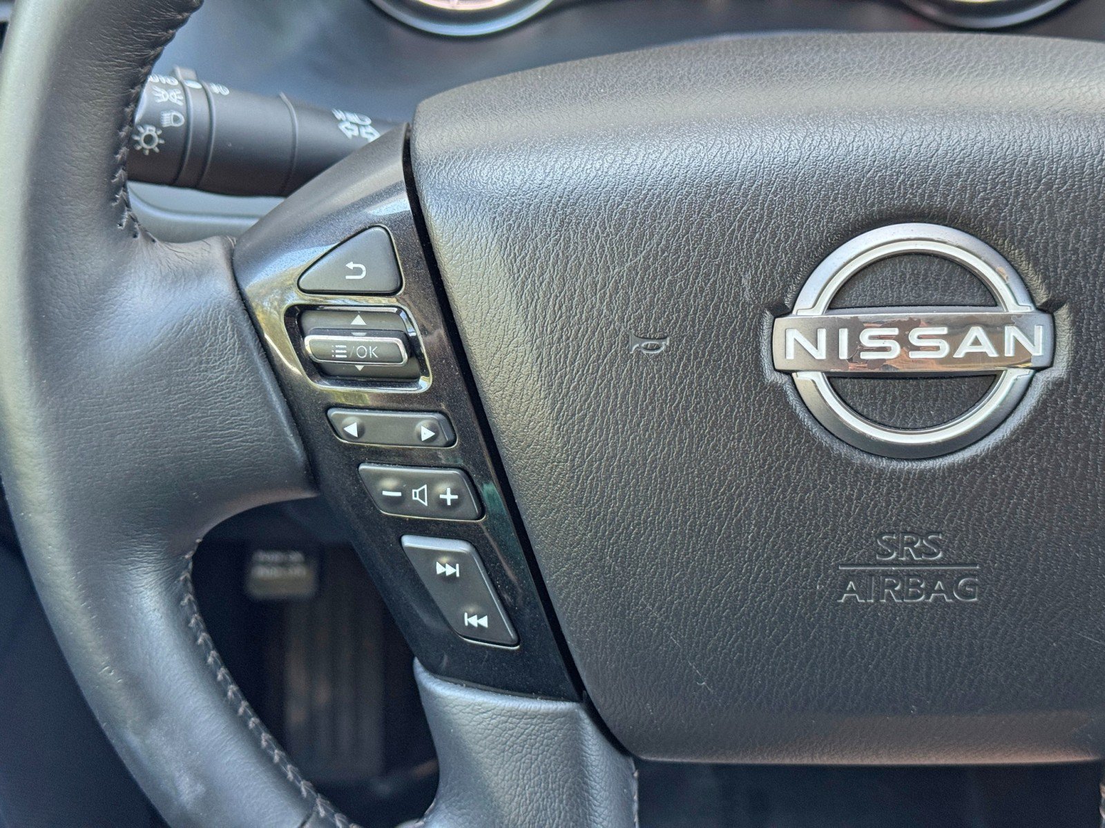 Used 2021 Nissan Armada SL w/ Captain's Chairs Package AWD/4WD image 23
