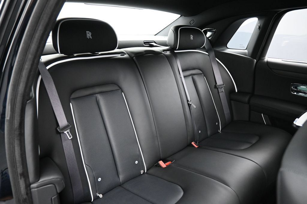 Used 2026 Rolls-Royce Ghost AWD/4WD image 28
