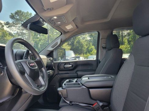 Used 2025 GMC Sierra 2500 Pro w/ Convenience Package AWD/4WD image 12