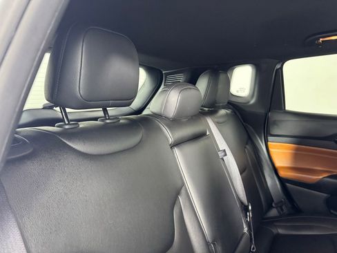 Used 2024 Jeep Compass Limited image 25