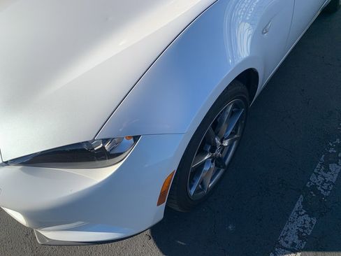 Used 2023 MAZDA MX-5 Miata Grand Touring image 2