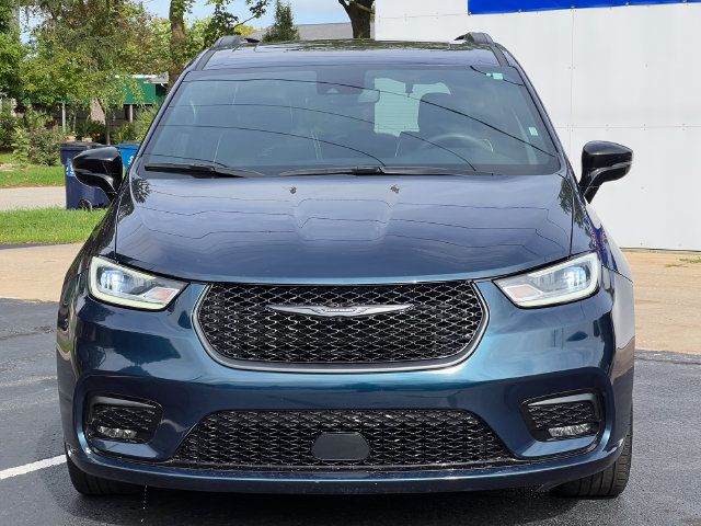 Used 2025 Chrysler Pacifica Limited FWD image 50